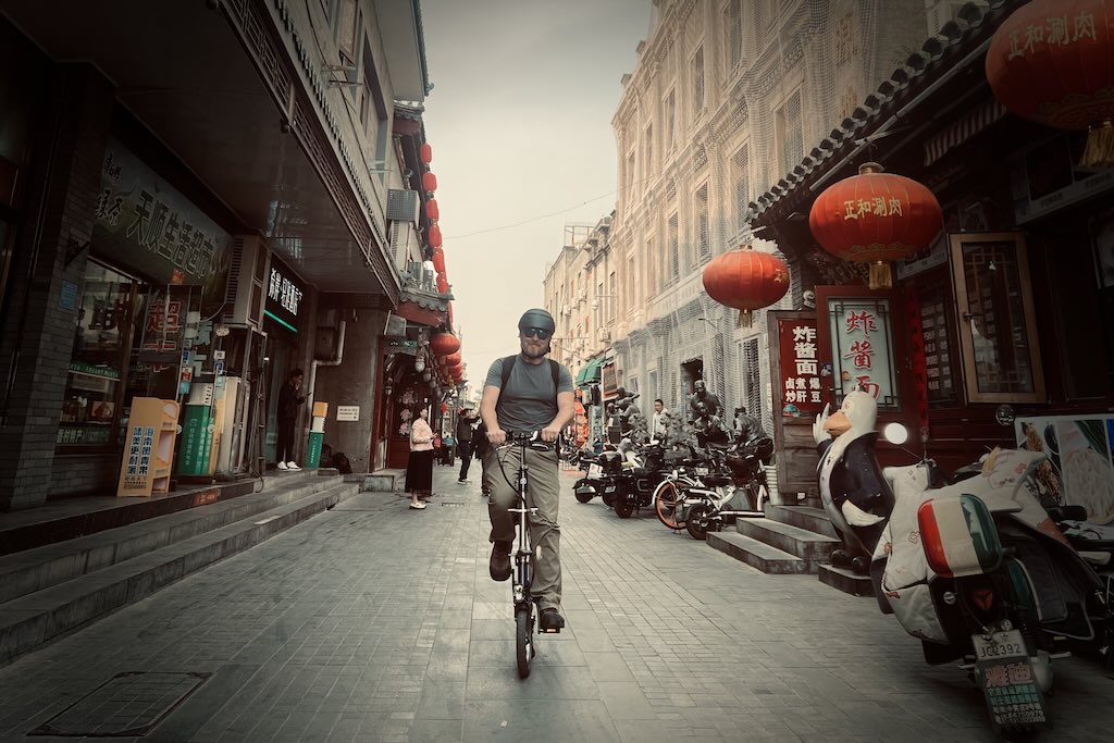 Mile Markers #6: Urban Cycling in China; or, Self-Do Vehicle