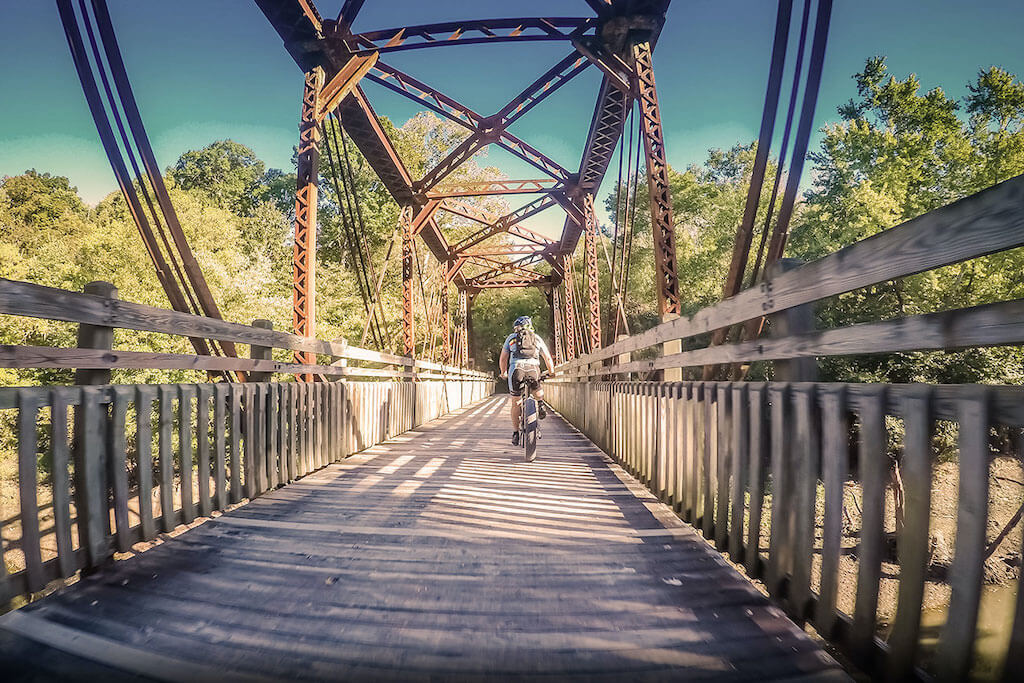 photo of the Katy trail bicycle route